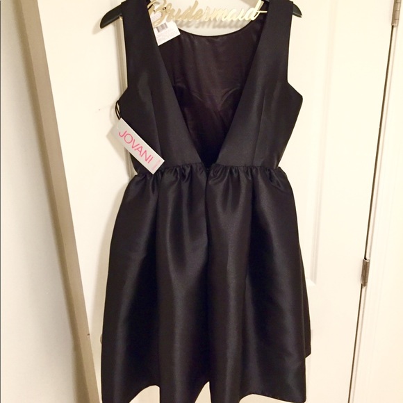 Dress - Picture 2 of 4